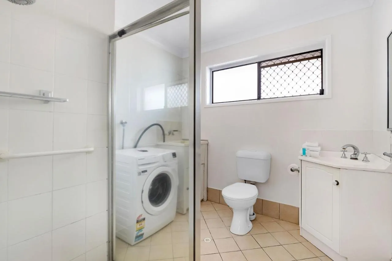Holiday home Palm Beach Haven - Coasthm Gold Coast
